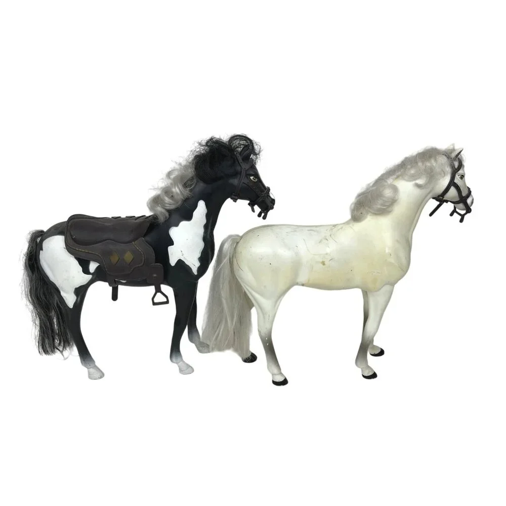 Black & White Pinto Horse & White Horse Kid Kore Plastic Toy Bridle & Saddle